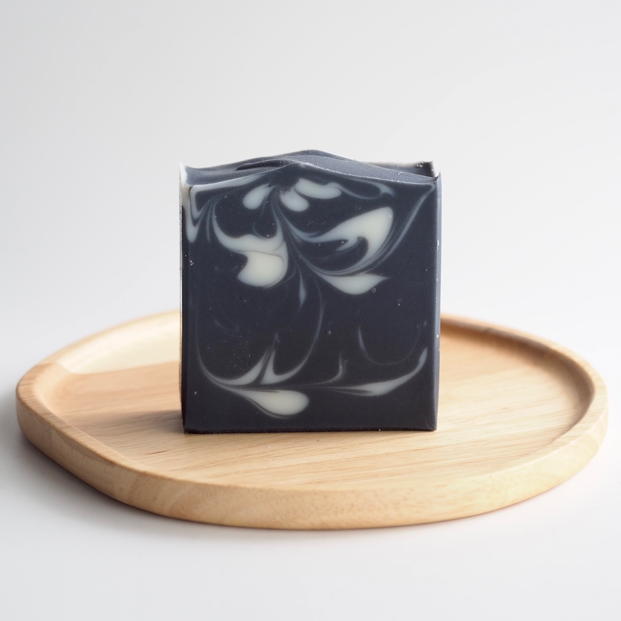 Eucalyptus Noir